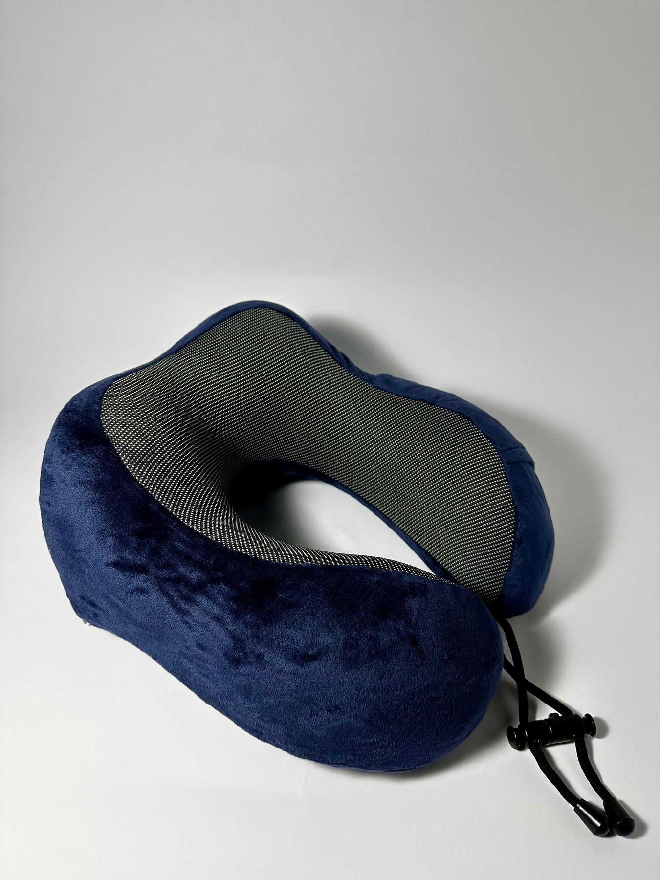 Ergonomski putni jastuk