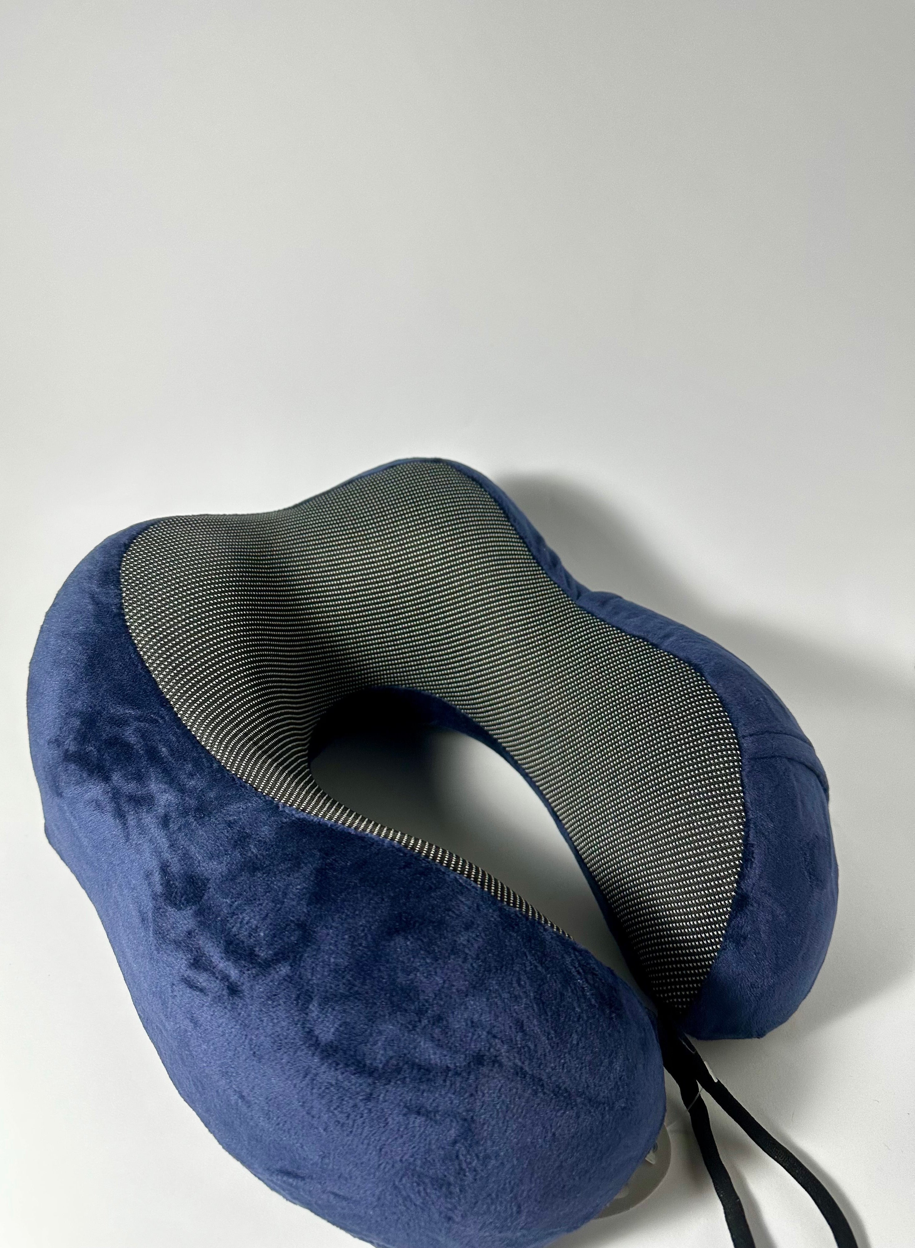 Ergonomski putni jastuk